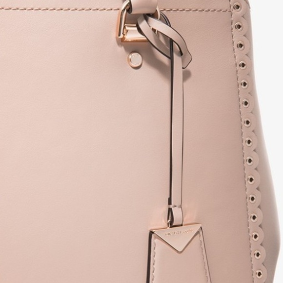 Michael Kors BENNING Large Scalloped Satchel - Picture 6 of 8